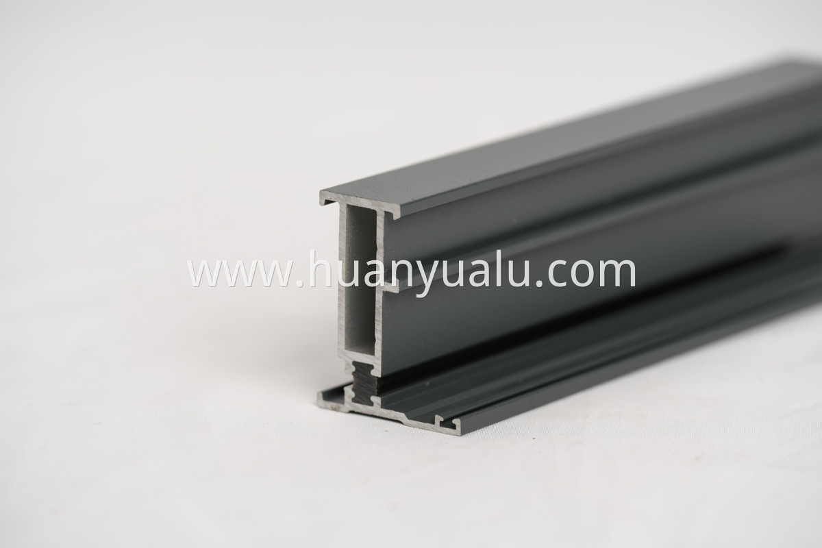 Thermal insulation profiles